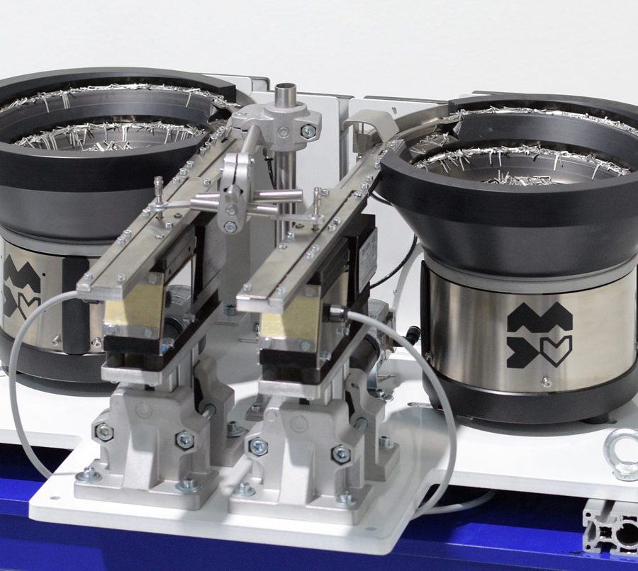 Posicionador vibrador para terminales metálicos