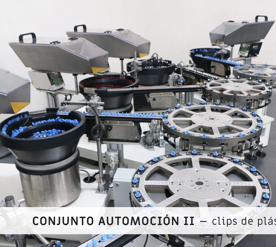 Conjunto de vibradores con tolvas de fibra