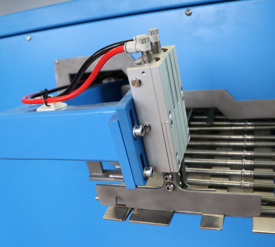 Sistema vibratorio con tolva de acero