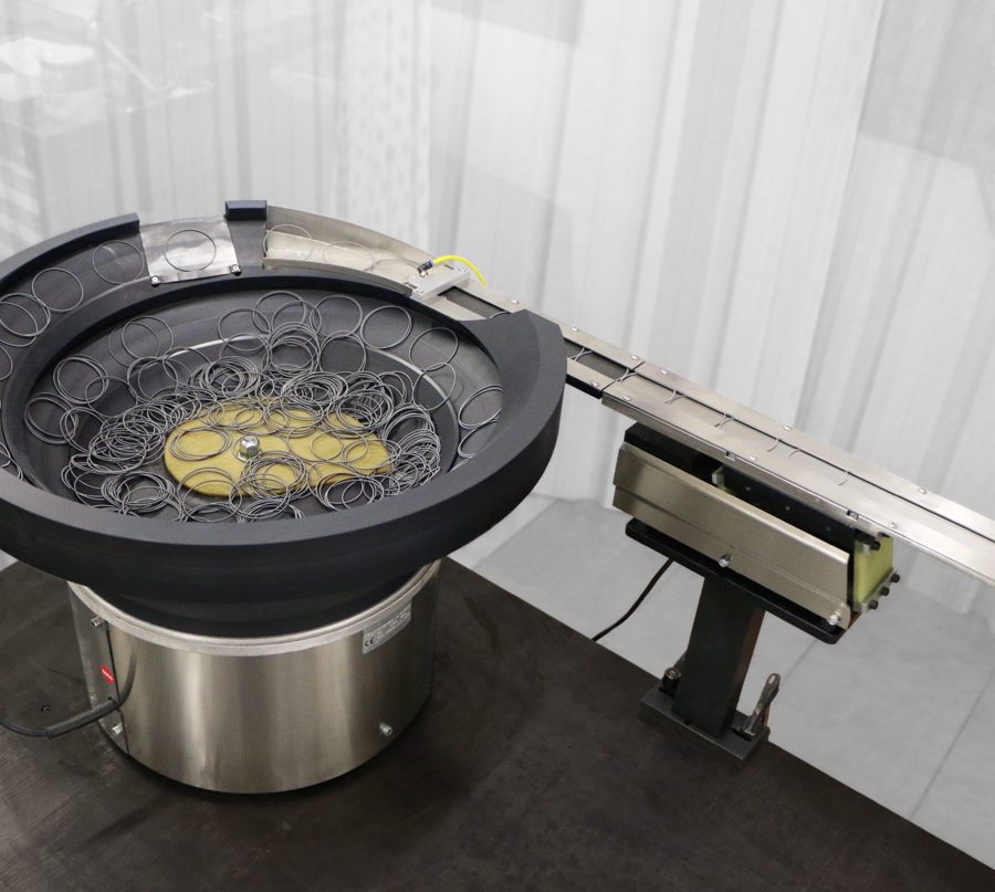 Vibrador para posicionamiento con tolva de fibra