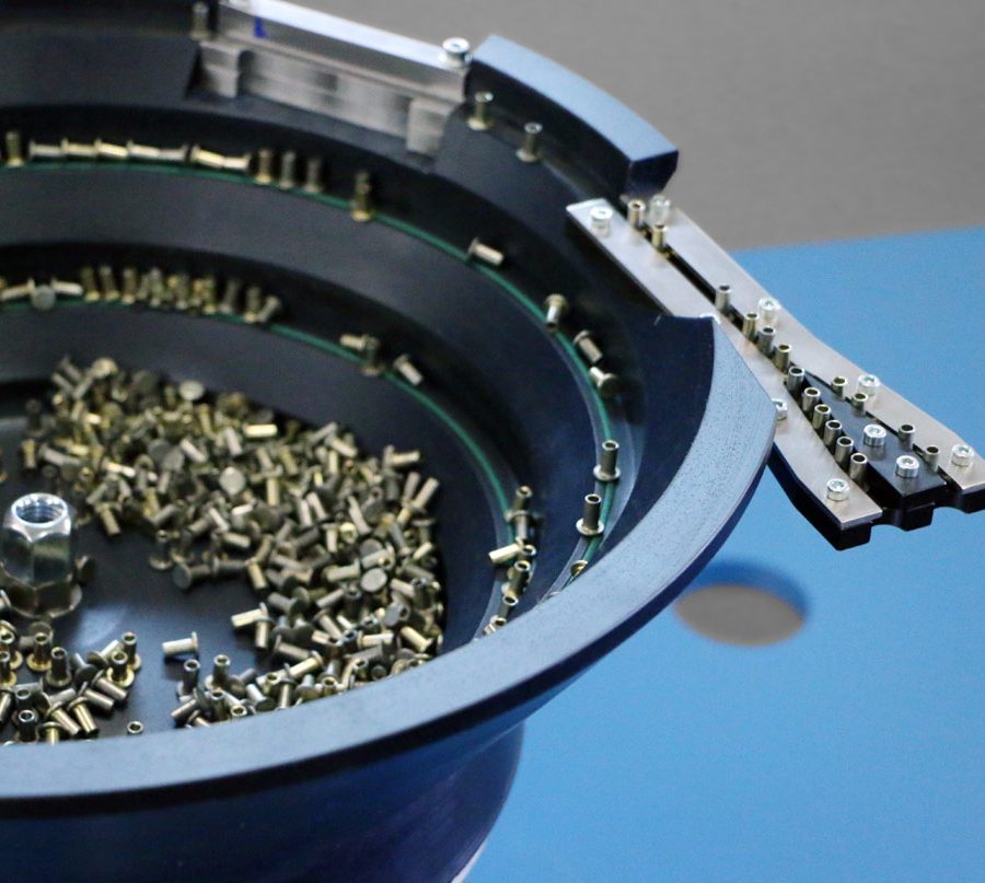 Equipo vibratorio con tolva de fibra